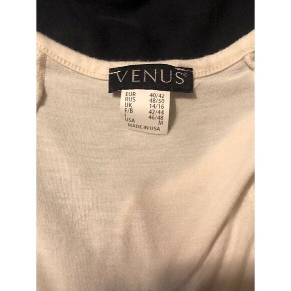Venus Top  - Picture 3 of 3